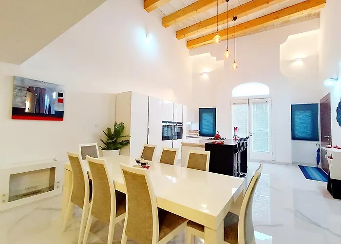 Beautiful Large Sea Front Duplex Loft Apartamento *