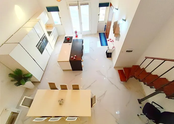 Beautiful Large Sea Front Duplex Loft * Калкара