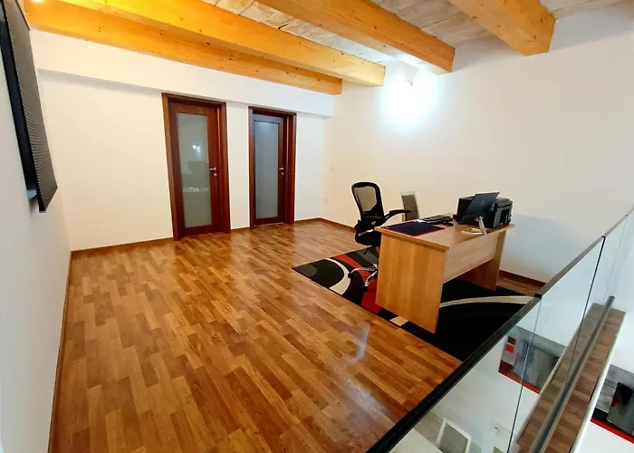 Beautiful Large Sea Front Duplex Loft Калкара